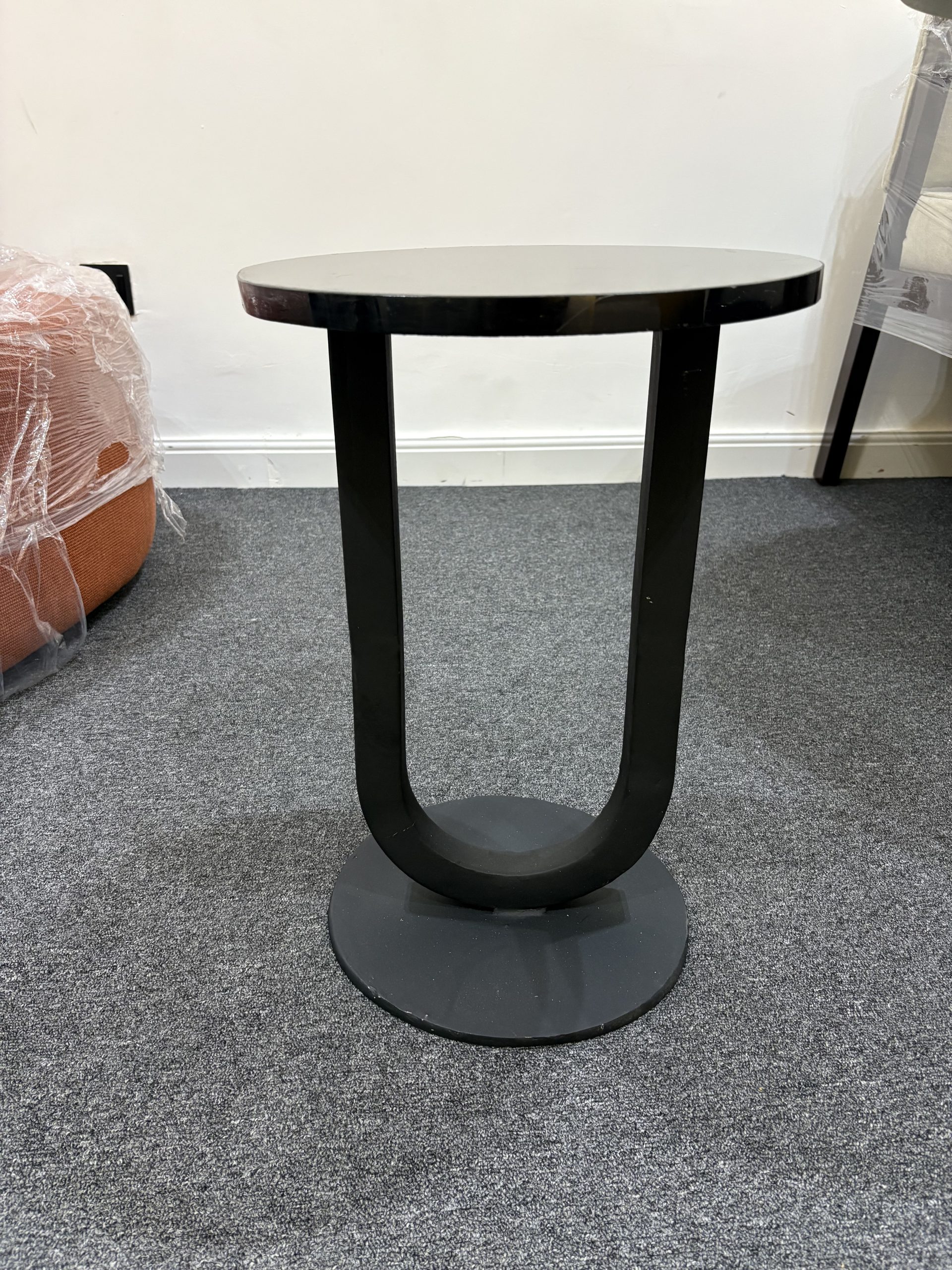 TCJ BLACK SIDE STOOL